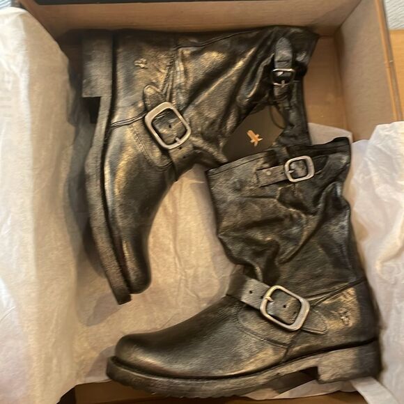 FRYE GUNMETAL AND SILVER MOTO LEATHER BOOTS.   NEW IN BOX - Picture 2 of 11